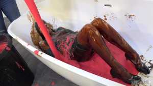 cassie-chocolate-sauce-covering-and-gung