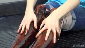 cassie-chocolate-sauce-covering-and-gung