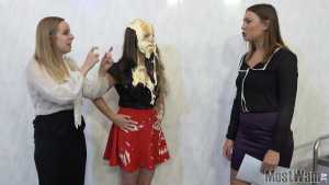 cassie-georginas-pie-gameshow-hosted-b_1