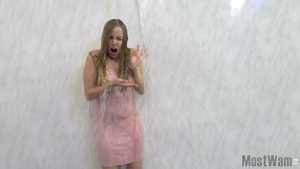 cassie-wet-messy-weather-girl-bikini_2.j