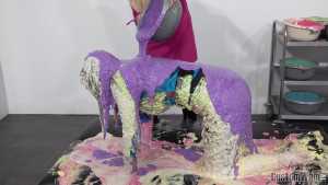 rhian-wears-vibrator-and-cassie-slimes-h