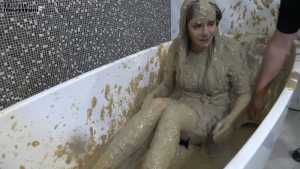 testing-mud----on-cassie_14.jpg